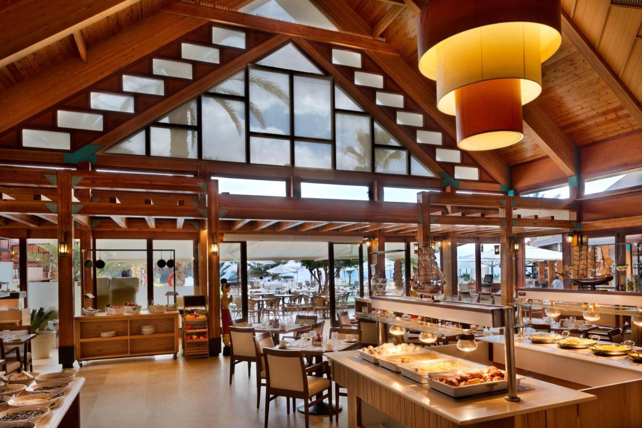 Orchid Eilat Hotel Exterior foto The buffet at the resort